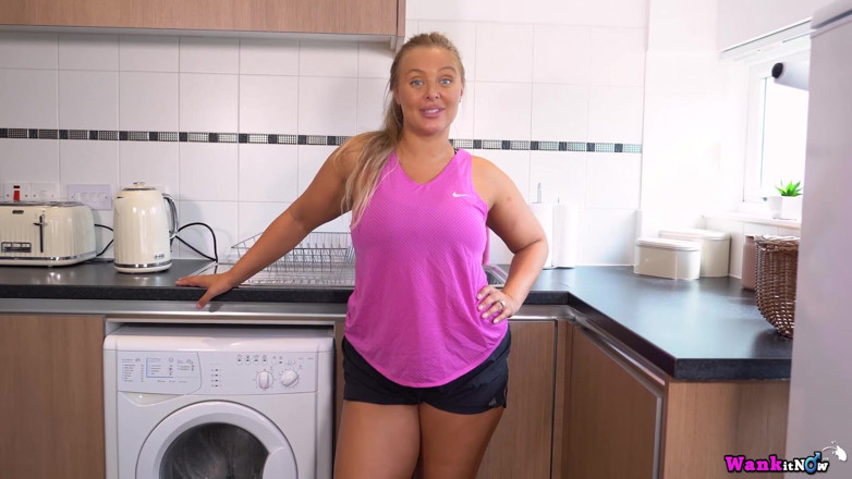 Wank it Now: Beth - Pre-wank Workout