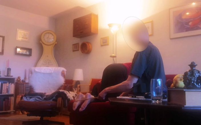 Oznob Oznofla: Amateurboy krijgt stokslagen op voeten en kont