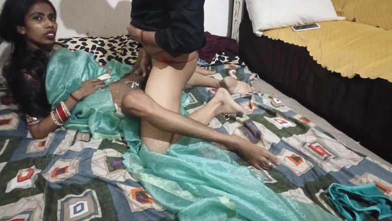 Truefuker: Ateşli rosey üniversiteli erkek arkadaşıyla sert seks yapıyor