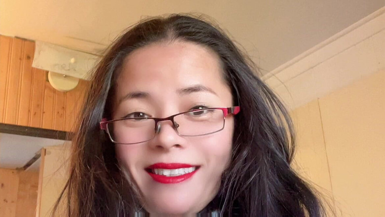 sweethanajapanese: Hana Chan, chatte mouillée et pisse, joli petit corps