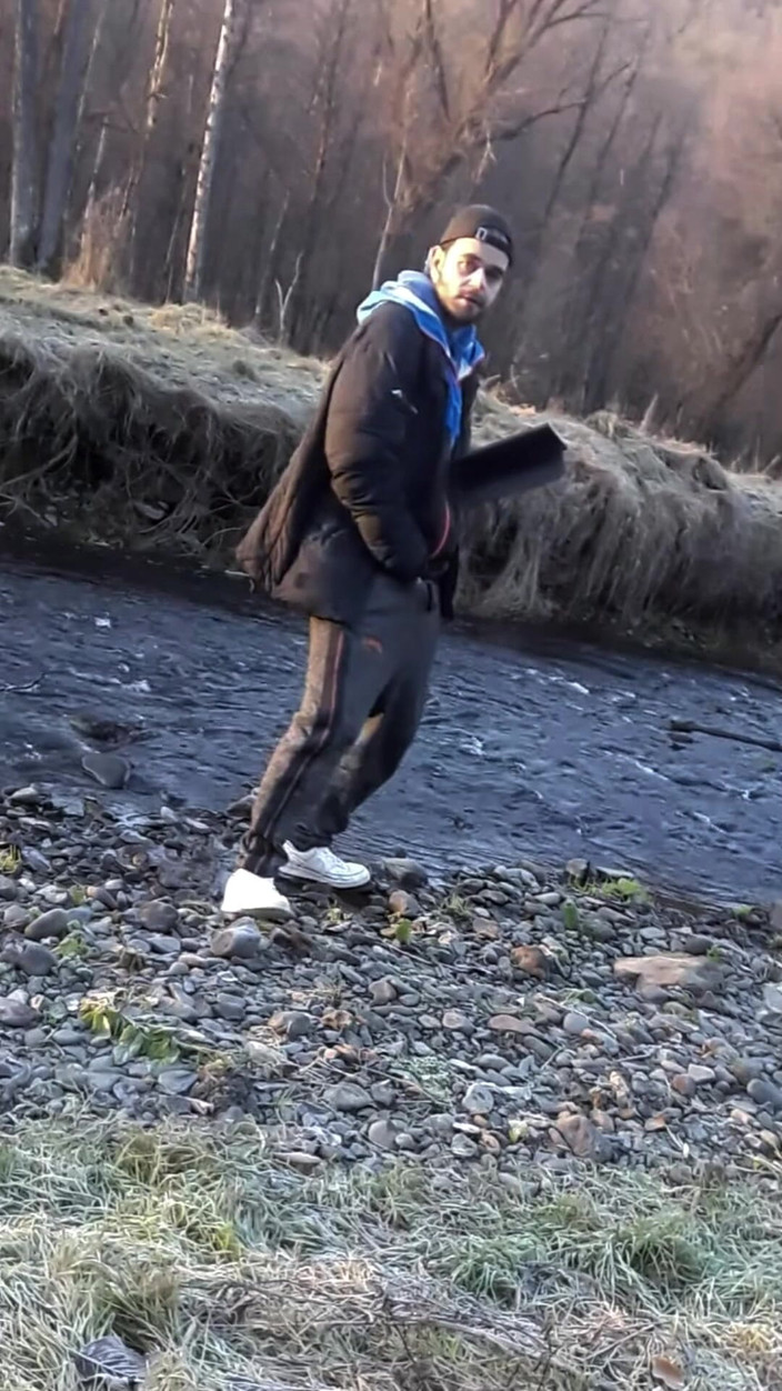 jerkofflover: Persiguiéndome En La Naturaleza En Invierno