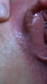 Pengen liat memekku close up??
