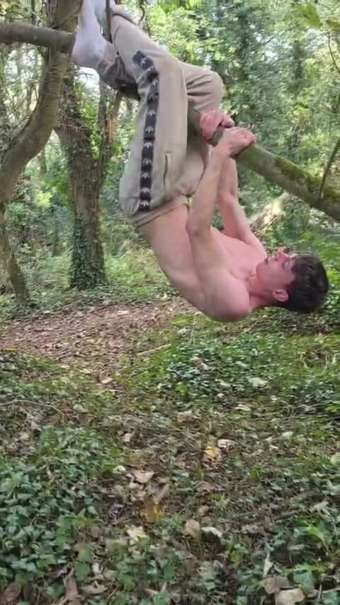 Ethanryyder: Hanging Out