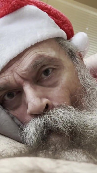 Kakek santa bear memuja kontol