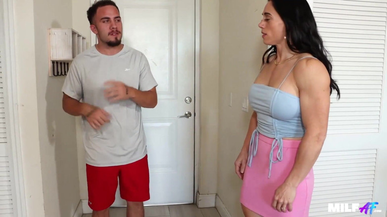 Nookies: Musculoso e pronto para foder! Esposa gostosa com tesão Vanessa...