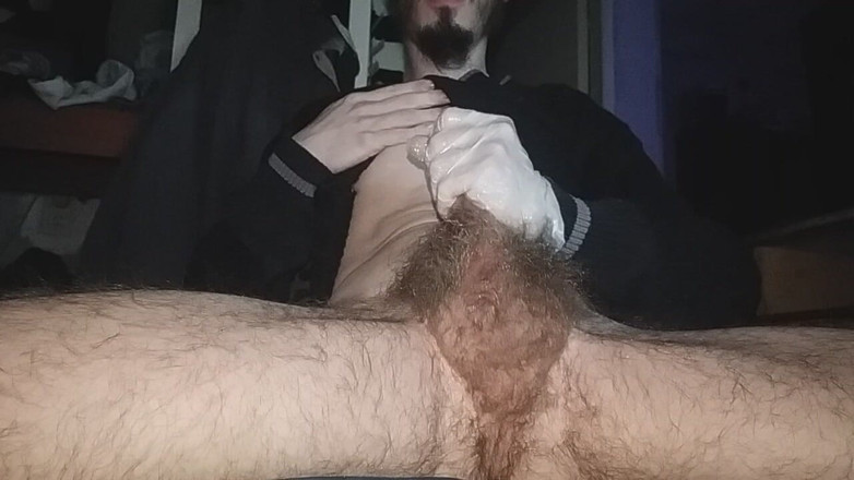 Jeddrew: Masturbando meu pau grande e peludo - luva de látex