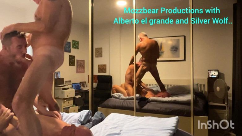 Mozzbear: Hot Threesome with 2 Stepdaddies