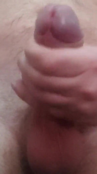 POV-lutscht chefs großen schwanz bei der arbeit, erster blowjob