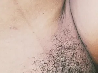 Tamil Shaliny graba trampa con el vecino