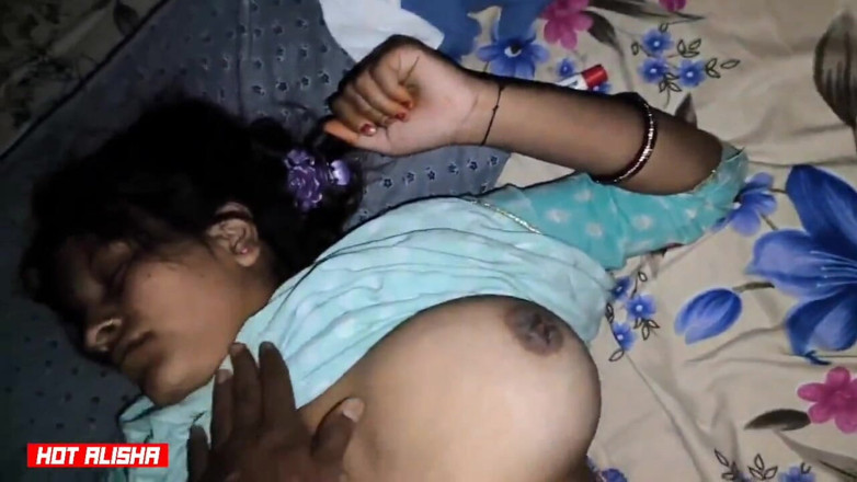 Hot Alisha: Awek desi punjabi India berkongkek dengan bekas teman lelakinya pada...