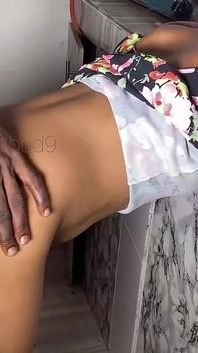Empregada Doméstica Fodida Na Cozinha Por Seu Chefe Ela Chupou Ele Gozada Interna