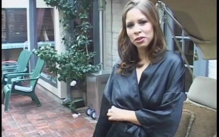Porncentro: O altă scenă bonus de pe DVD pentru adulți "fante strâmte...