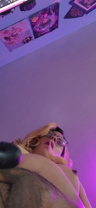 Šukám tuto kundičku pro tebe