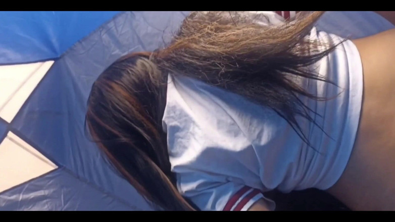 Astrid Cute: Co zrobić, jeśli uciekniemy z obozu? Mam namiot, więc nikt...