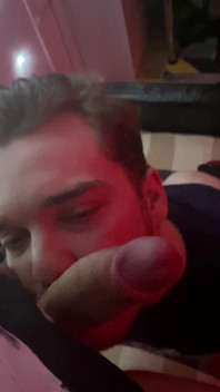 Big Sweet Dick on the Twink's Lips