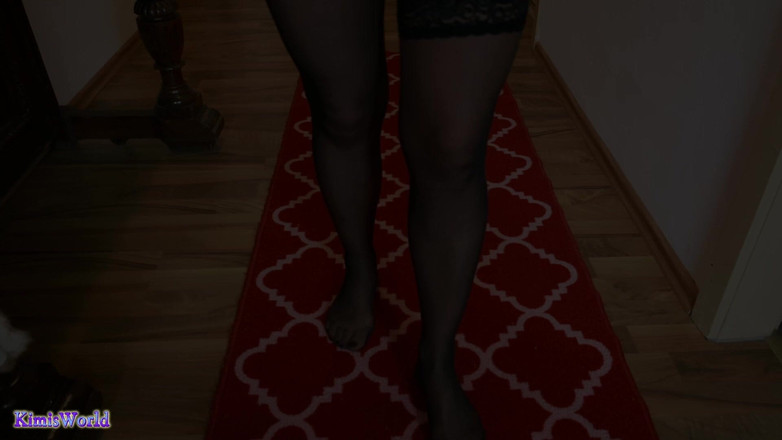 KimisWorld: Asmr Nylon Walking on Carpet - Sheer Stockings Feet and Soft...