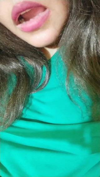 Carla Villalobos: 집에서 혼자, 나는 신음하고 두려움없이 자신을 때릴 수 있었다.