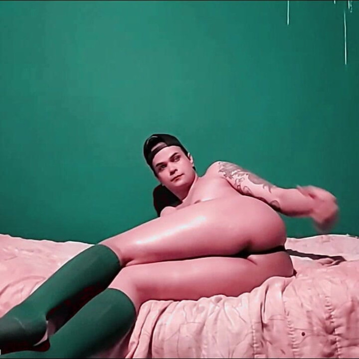 sissy sapeca: Jebanie się z ojczymem, gdy nikogo nie ma w domu