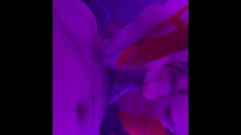 El Miggy 6x9: Red Thong BBW Old Mature Neighbor