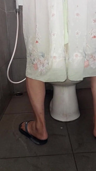 Crossdresser acabando con lindo vestido chino hanfu