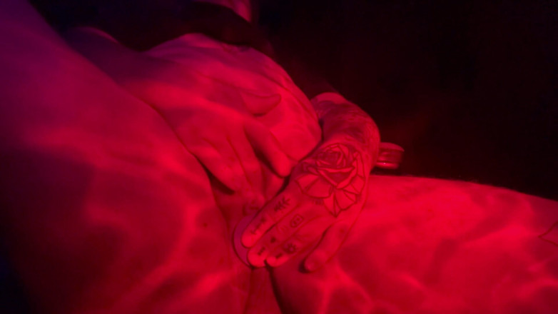 SoftBakedAfterDark: Me fodendo - eu gozei duro