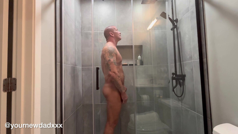 YourNewDadXXX: Rilascio di un lungo giorno