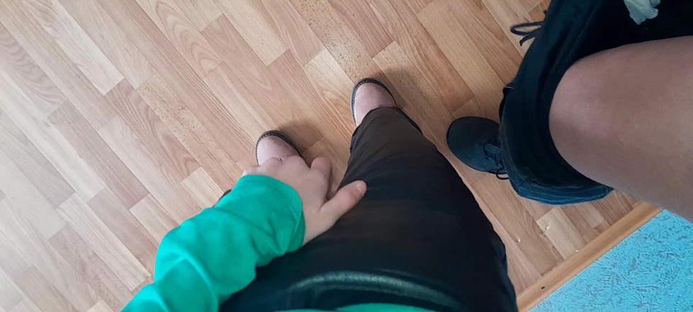 Lesbian-candys: Tiga Pelajar Perempuan Berkumpul Bersama Di Dewan Kuliah Kosong Semasa...