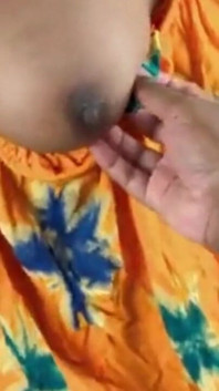 Kongkek teman wanita saya di bilik Oyo begitu keras selepas fungsi Ugadi sehingga dia pancut lagi dan lagi