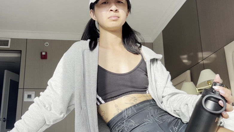 Felicity Azura: ฟิตเนส Domme Sph