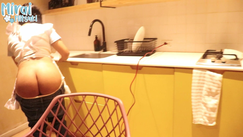 Mirai: POV Mój zboczony szef widzi mój buttcrack