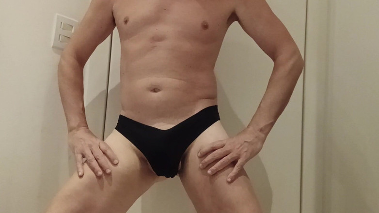 Alan Long: Tomándolo por el culo, otra vez!