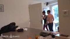 Nude in France: Возбужденную зрелую маму трахнул в анал и обкончал на ее огромные сиськи лучший друг ее сына