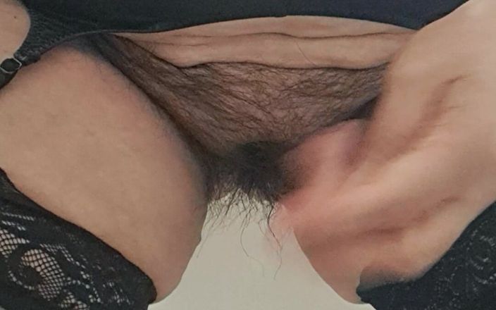 Mommy big hairy pussy: Мілфа спокушає його своїм волохатим хвостом