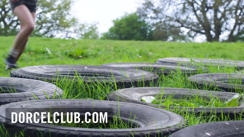 Dorcel Club: Lesbická mezihra se dvěma sexy brunetkami