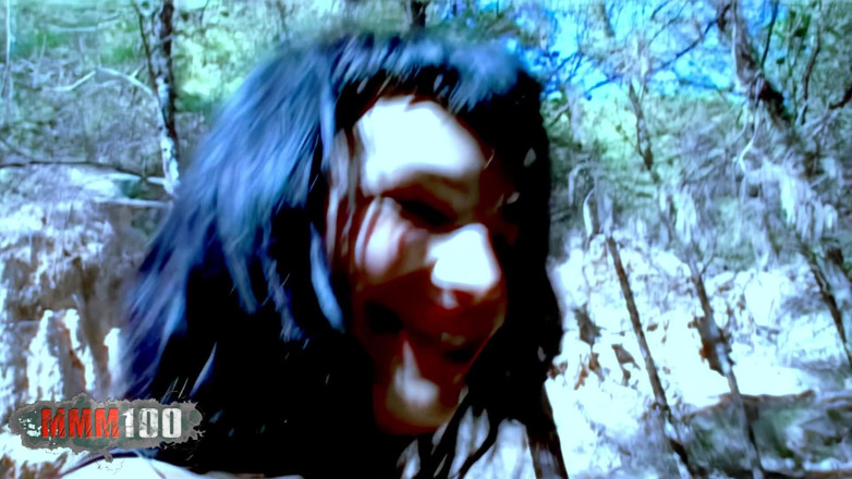 MMM100: Nina Roberts vedeta Nina Roberts se dezbracă în pădure