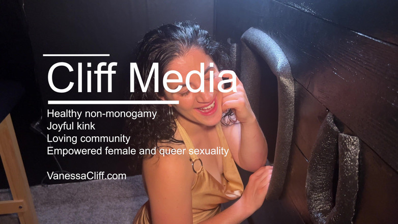 Cliff Media: Celé video - Gloryhole Zákaznický servis desk: Lízání pro nefunkční sexuální...
