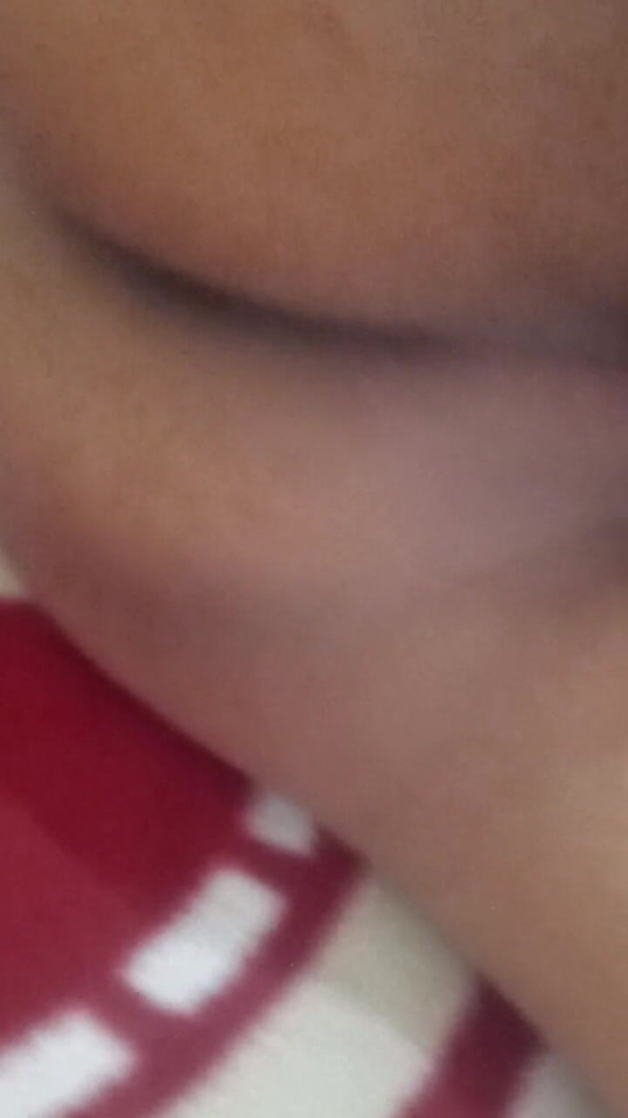 Bigbarrek: Moglie formosa si fa un ditalino