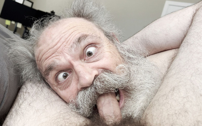 FuzzyBeardBoy: พ่อหนวดเคราเลียมควย
