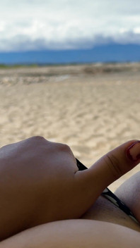 I Like to Touch Myself Until I Reach Orgasm on the Beach While Being Watched