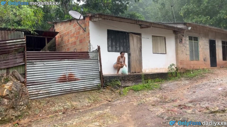 MeGanSxx: Ik pak het van de straat en hij brengt het...