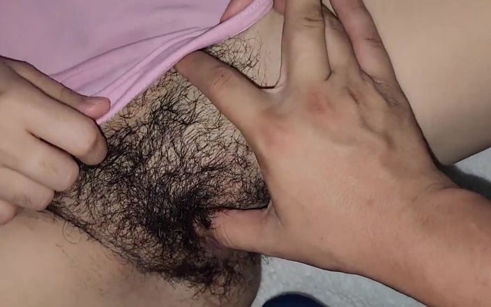 Wil9727: XXX nach dem fernsehen will meine stiefschwester ficken