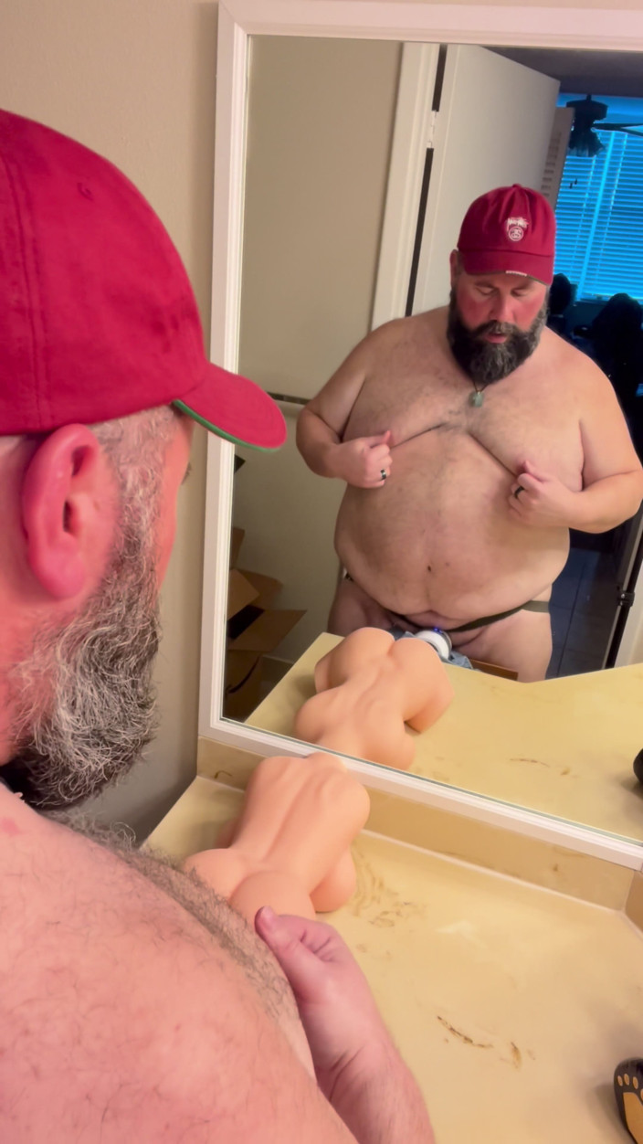Komatik Productions: Eating My Load off a Toy Pussy