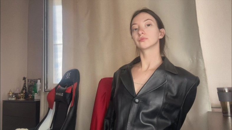 Skinny_lady69: Look Into My Eyes and Don't You Dare Look Away.