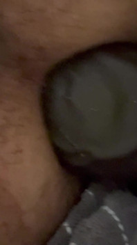 Enorme consolador de 3.7 pulgadas de ancho en mi culo