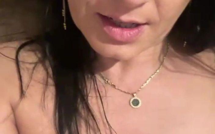 MILFy Calla: Milfycalla eu me masturbei na banheira com Peed Down Jacekts 180