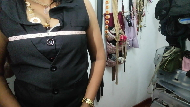 Tina Baby: Clube milf se preparando para fazer seu vestido