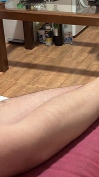 Lo Jock Dominante Allarga Le Gambe E Si Fa Fare Un Deepthroat
