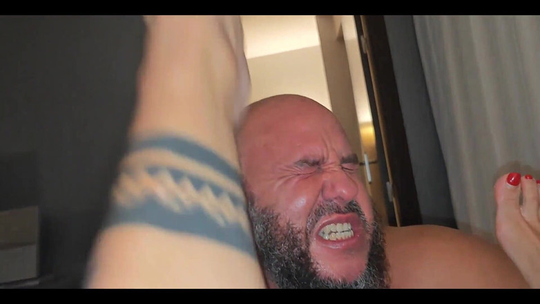 Danaxmuscles: 풋잡과 하드코어 발 페티쉬