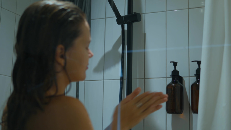 Immaybee: Home Sex in the Shower. Real Couple Makes Love