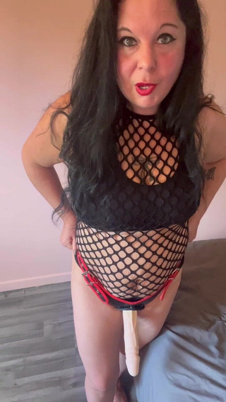 Maitresse Clara: JOI, njut mellan två kuddar